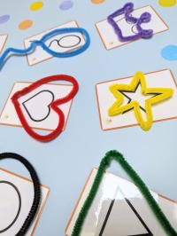 Montessori Lernspiel Formen und Farben 6