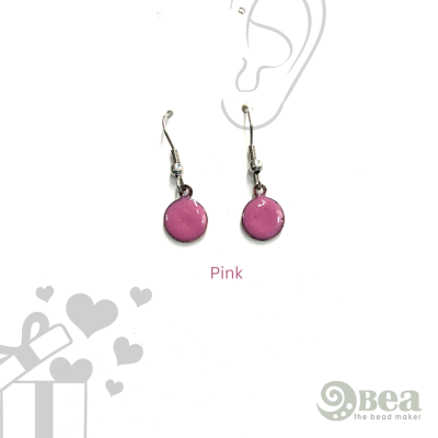 Delicate ear danglings with vibrant colors: Order today and be inspired by their uniqueness. -