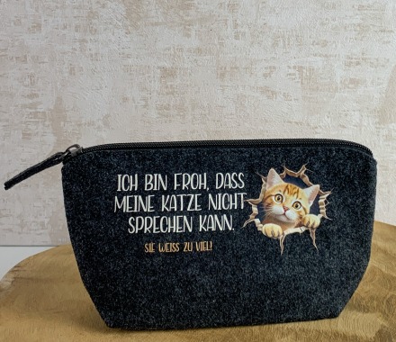 Kosmetiktasche aus Filz bedruckt mit Katzenmotiv und Katzenspruch - Geschenkidee für Katzenfreunde