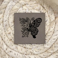 Flexible und weiche Kunstleder-Labels mit Schmetterling und Blumen Verschiedene Farben und