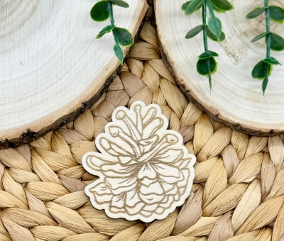 Entdecke hochwertige Flatlay-Deko aus Holz - Kiefernzapfen - Mach deine Herbstbilder einzigartig mit