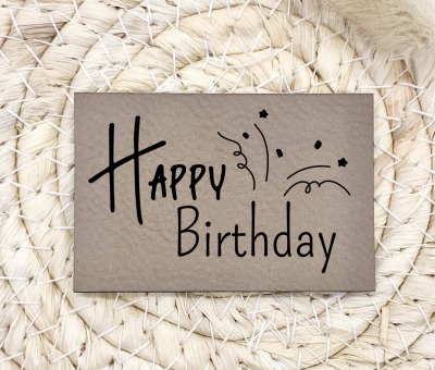 Flexible und weiche Kunstleder-Labels mit - Happy Birthday Verschiedene Farben - Hochwertige