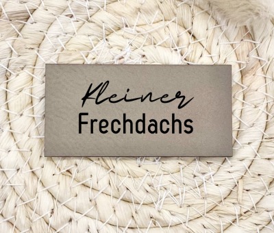 Flexible und weiche Kunstleder-Labels - Kleiner Frechdachs Verschiedene Farben und Größen -