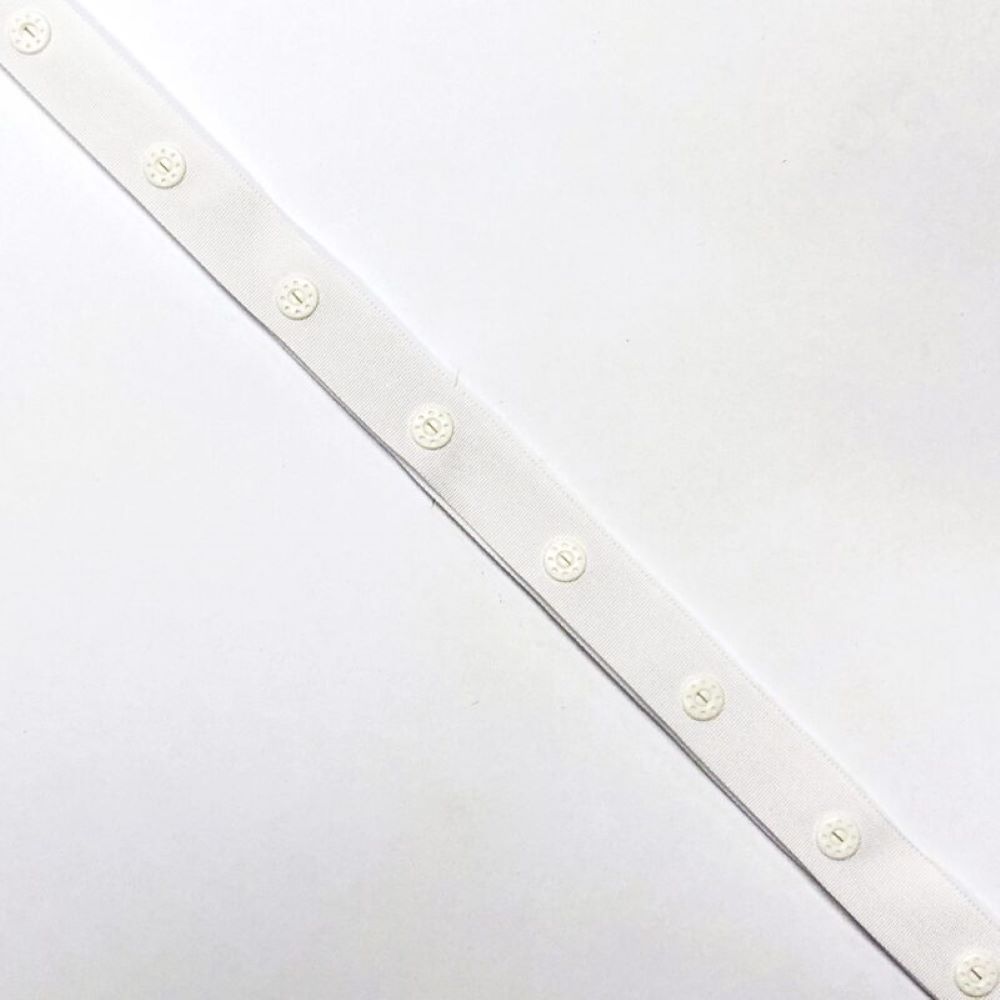 Druckknopfband 2,5 cm Knopfabstand | 18 mm breit | weiß