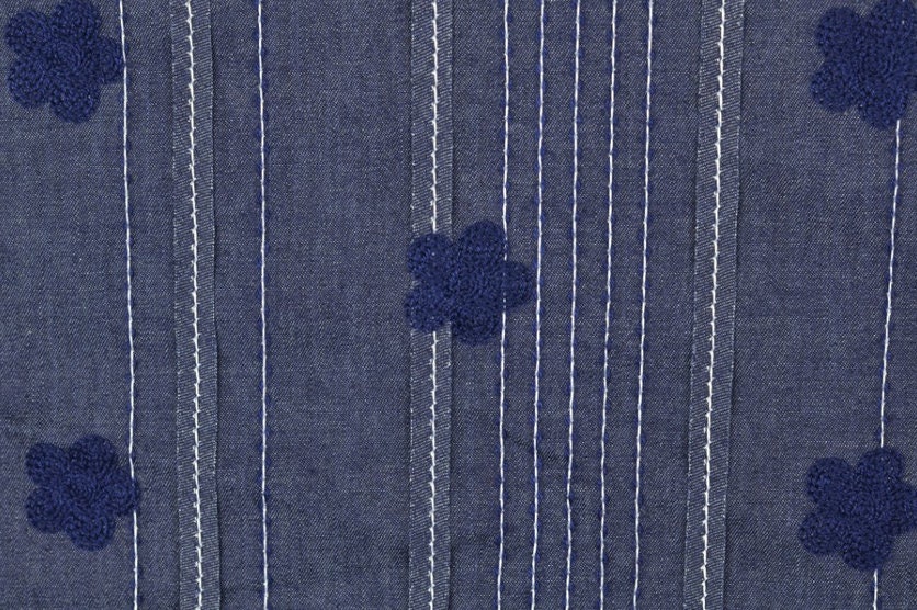 Jeansstoff mit Stickerei | blau | für Blusen, Kleider und Röcke