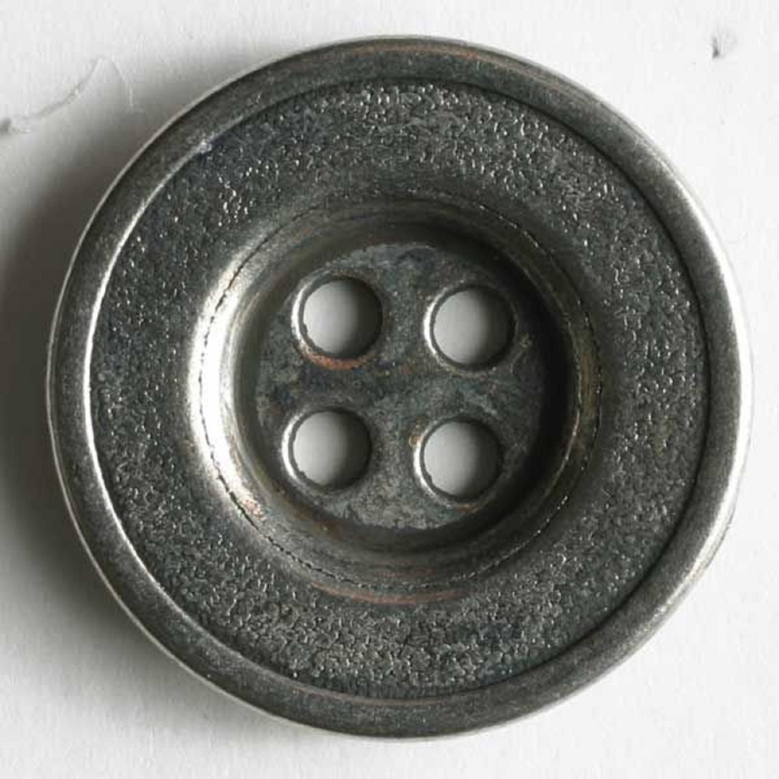 Vollmetall-Knopf | antik mit breitem Rand | 4-Loch | 18 mm | altsilber | 3 Stück
