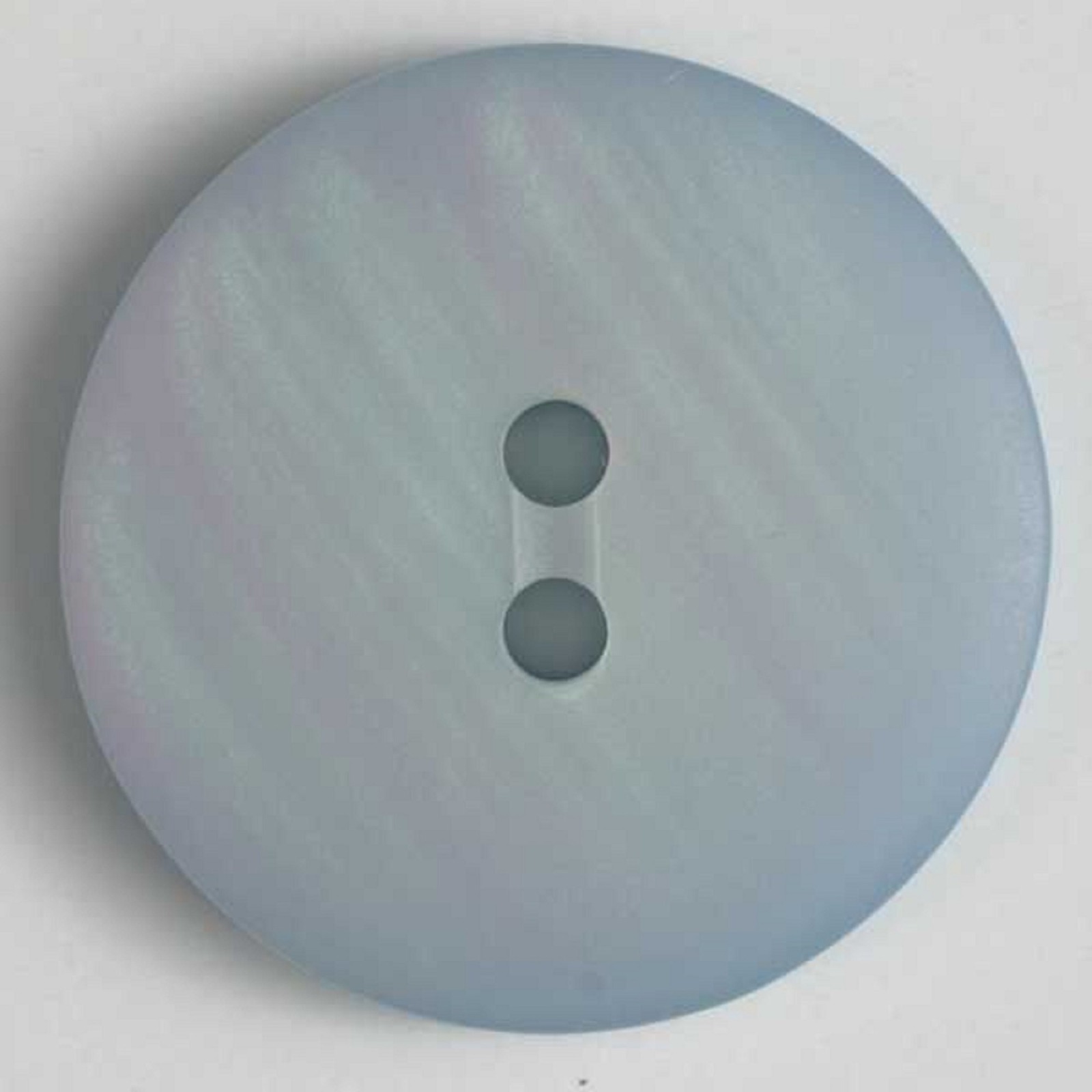 Kunststoffknopf mit zarten Streifen | 15 mm | hellblau | 2 Loch