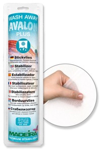 Madeira Avalon Plus wasserlöslicher Vlies-Stoff | 30 cm breit | 3m-Rolle