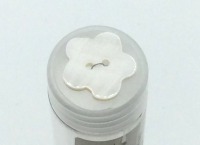 Modeknopf Perlmuttknopf Blume 20 mm 2-Loch | weiß | 2 Stück