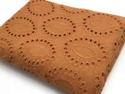 32 cm REST Baumwolle mit Lochstickerei | SCALLOPS | gold brown
