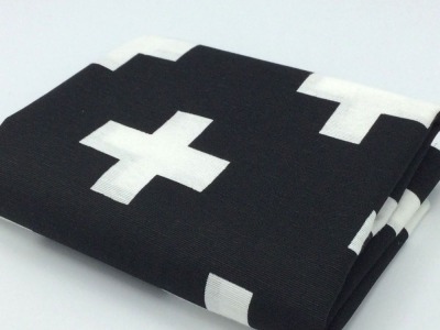 Dekostoff Kreuze | schwarz-weiß | Ripsware