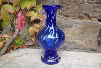 Vase Krug Überfangglas kobaltblau weiß mundgeblasen 70er Jahre Vintage