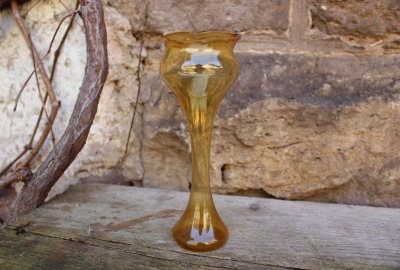 filigrane kleine Vase Solifleurvase Bernstein Glas mundgeblasen Lauscha 70er Jahre Vintage DDR GDR