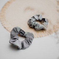 Scrunchie Thin stripes ecru/schwarz 2