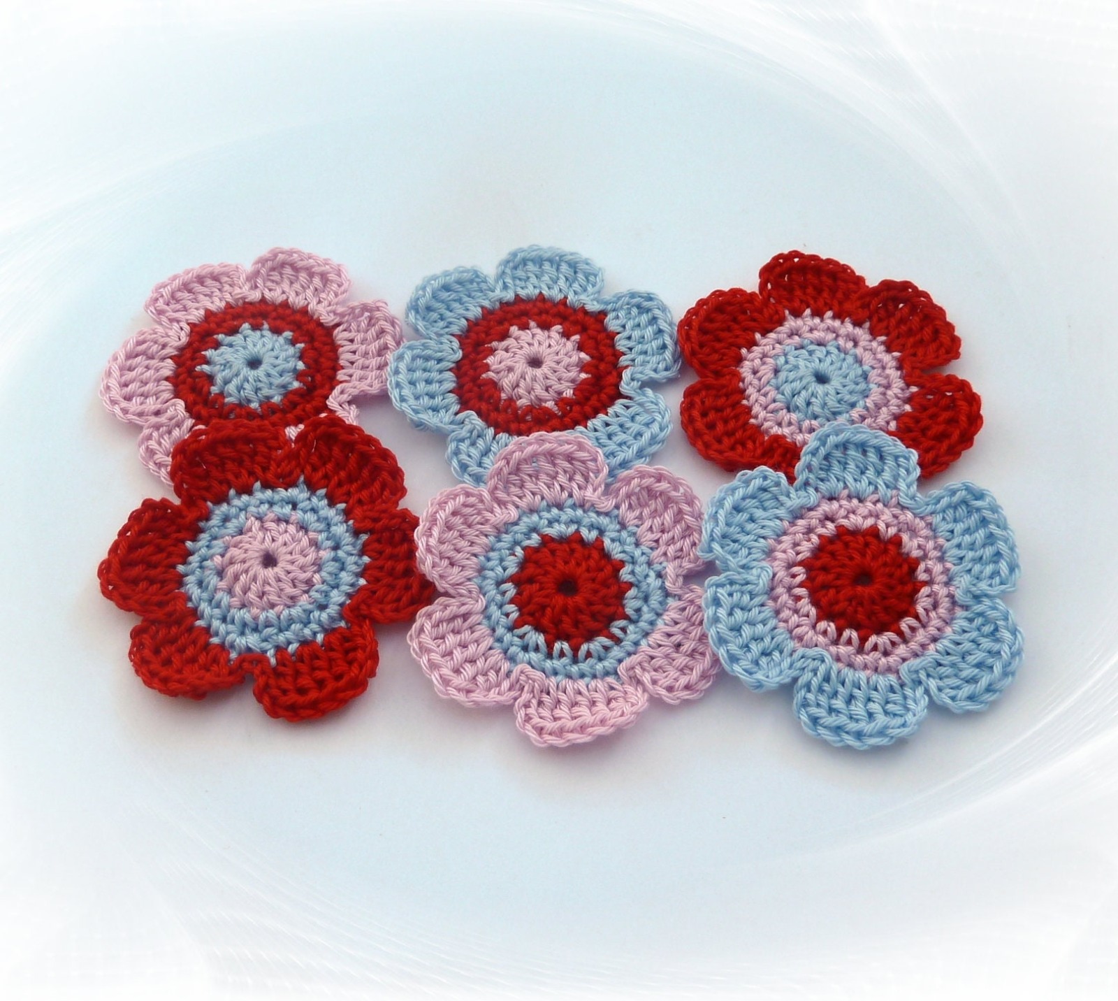 Handgemachte Häkelblumen 3-farbig - 6 cm Durchmesser in Wunschfarben 11