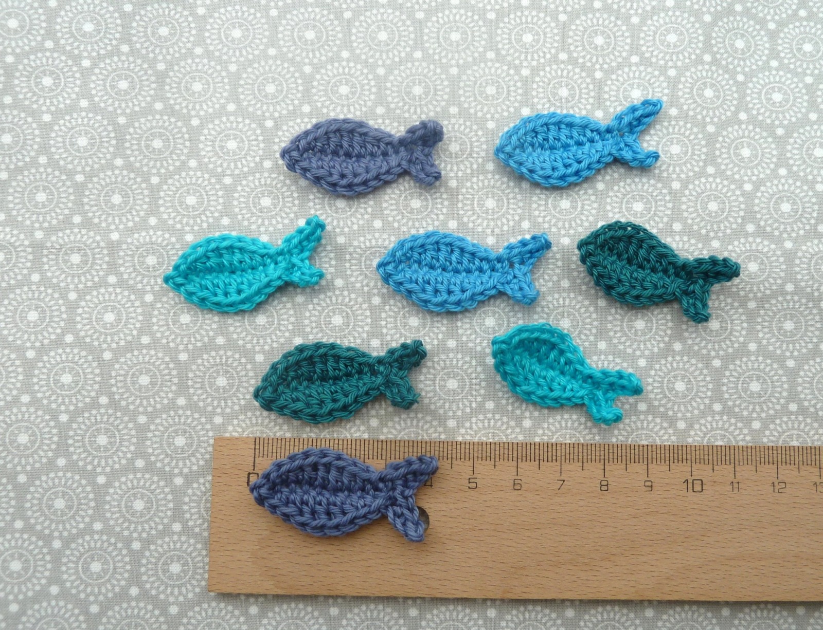 Mini Fisch Häkelapplikation in Wunschfarbe 9