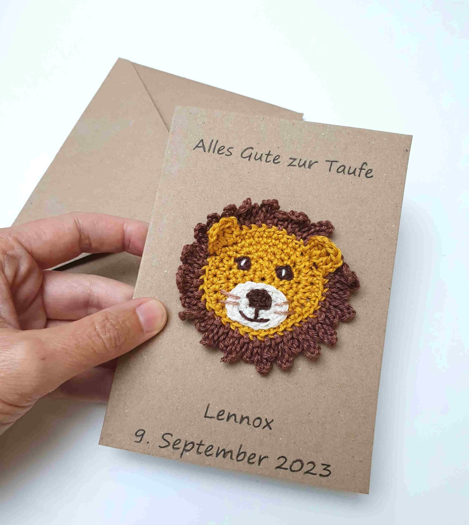 Handgemachte Löwen-Klappkarte aus Kraftpapier für Sternzeichen Löwe Geborene 3