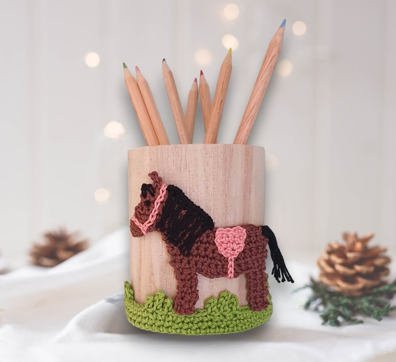 Pferde Stiftehalter für Kinder - Holzbecher mit süßem Pferdemotiv braun 12