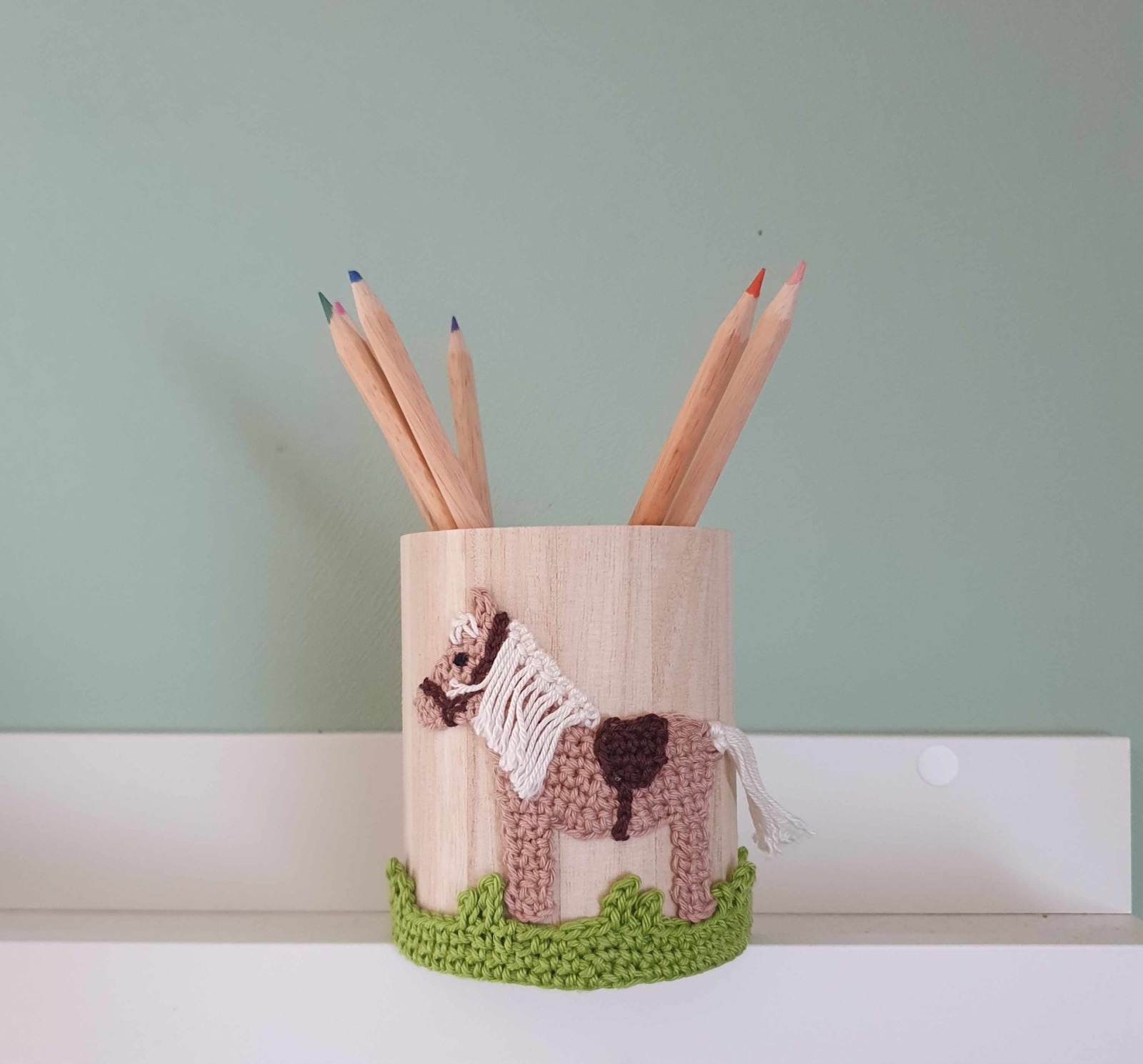 Pferde Haflinger Stiftehalter für Kinder - Holzbecher mit süßem Pferdemotiv
