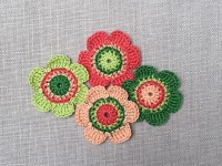 4er Set Häkelblumen aus Baumwolle - 6 cm 5