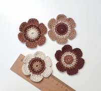 Häkelblumen 6 cm - Set mit 4 Blumen in verschiedenen Brauntönen 4