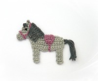 Kleines Pferd Häkelapplikation, 8 x 7 cm 7