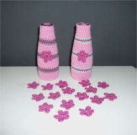Kleine Blumenvase mit Mini Häkelblumen - Persönliches Geschenk und individuelle Frühlingsdeko 7