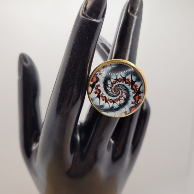 Dark Twister - Ring Cabochon 25mm gold