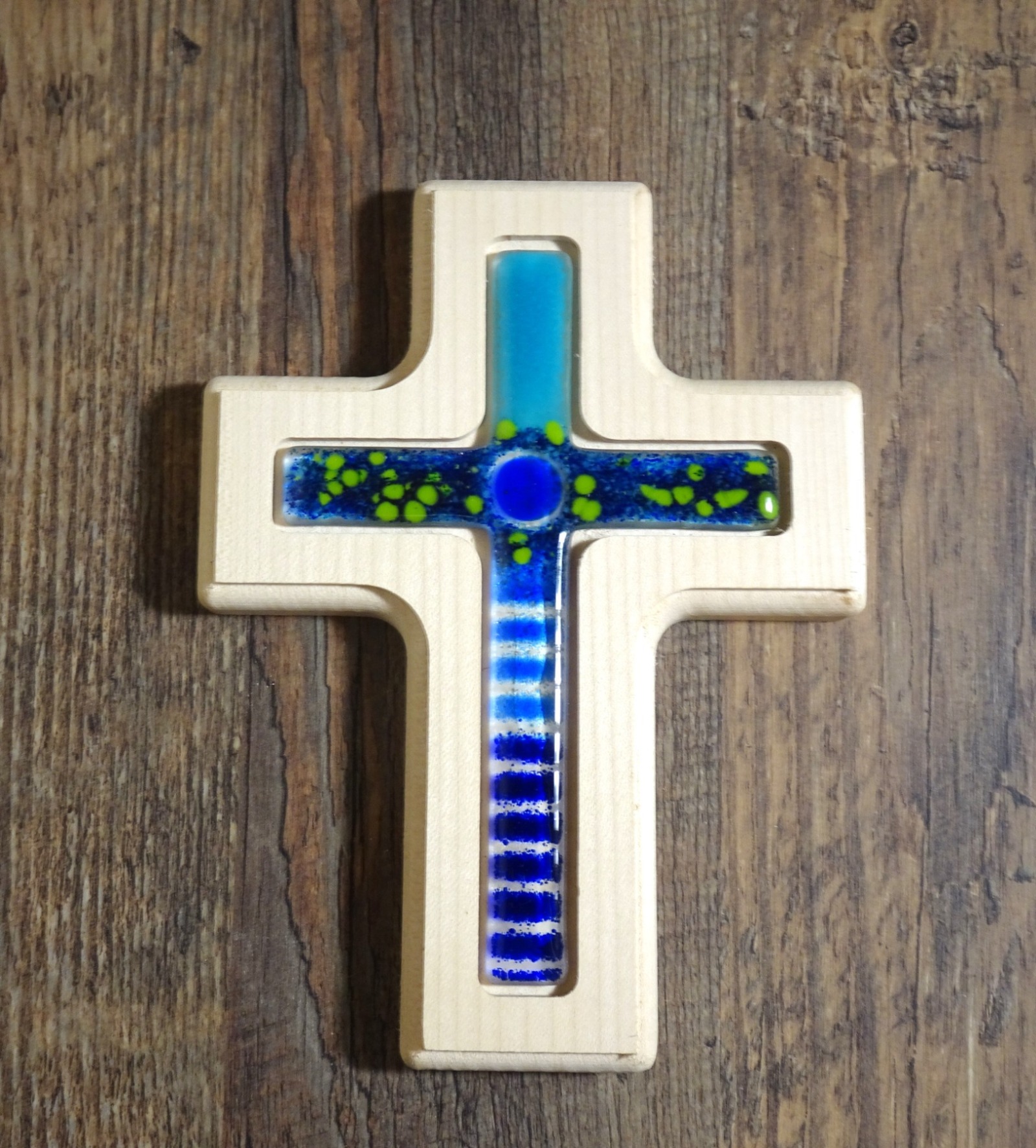 Holzkreuz mit Fusingglas Kreuz aus Ahorn 4