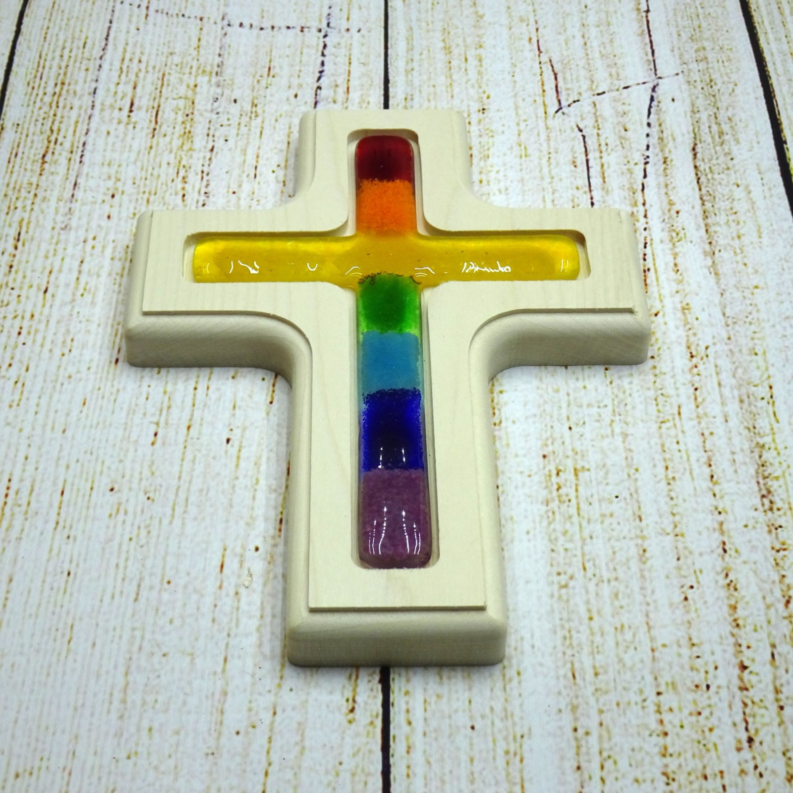 Holzkreuz mit Fusingglas Regenbogen aus Ahorn 4