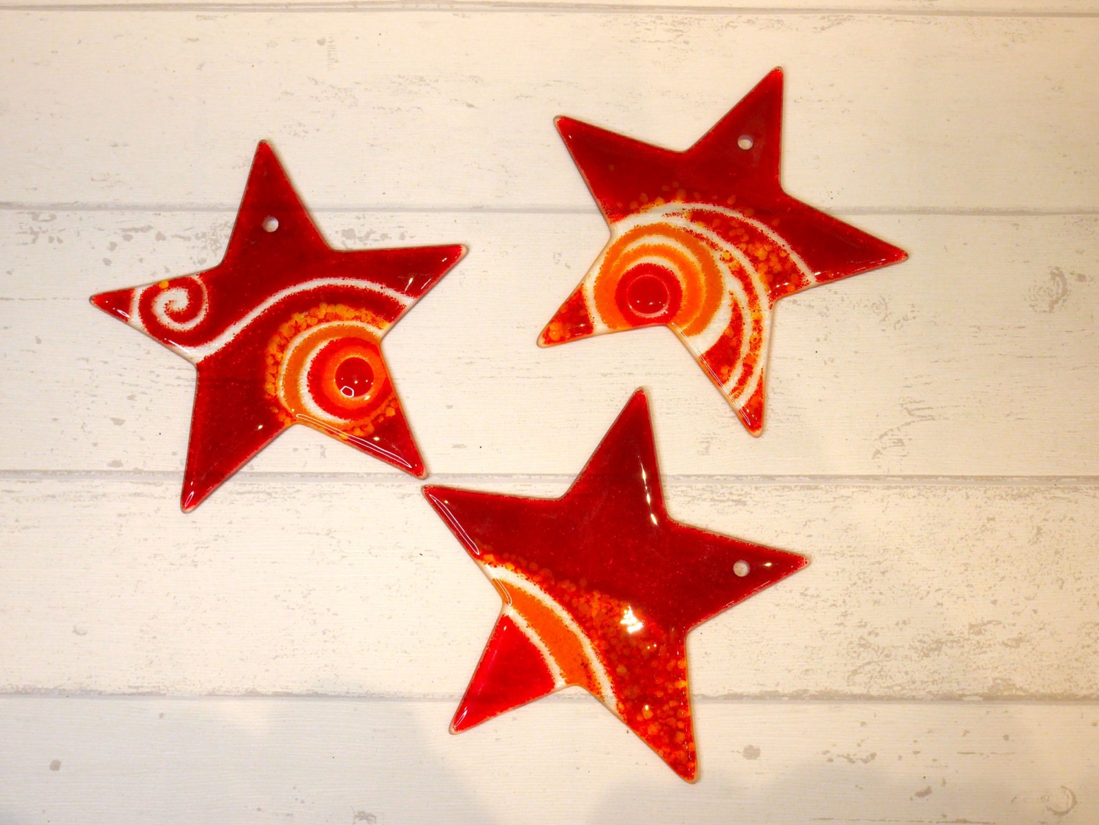 Dekoanhänger aus buntem Glas Stern in rot 5