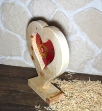 Herz aus Zirbenholz mit Fusingglas personalisierbar Zirbelholz Aufsteller 4