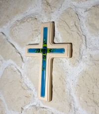 Holzkreuz mit Fusingglas in blau und grün, Kreuz aus Ahorn 2
