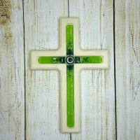 Holzkreuz mit Fusingglas in grün Kreuz aus Ahorn