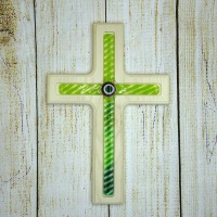 Holzkreuz mit Fusingglas in grün Kreuz aus Ahorn
