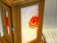 Einzigartige Holzlaterne mit Fusing Glas Lebensblume weiß &amp; rot 7