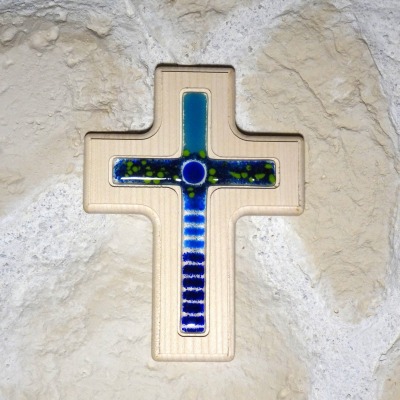 Holzkreuz mit Fusingglas Kreuz aus Ahorn - Unikat aus Holz- und Glaskunst