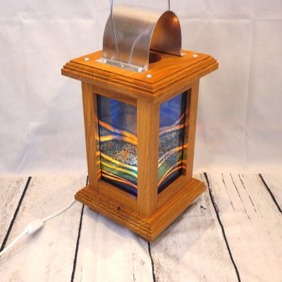 Einzigartige Holzlaterne mit Fusing Glas blau - Unikat aus Holz- und Glaskunst
