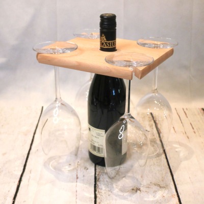 Weinglashalter aus Holz mit Flaschen-Halterung für 4 Gläser und eine Weinflasche - personalisierba