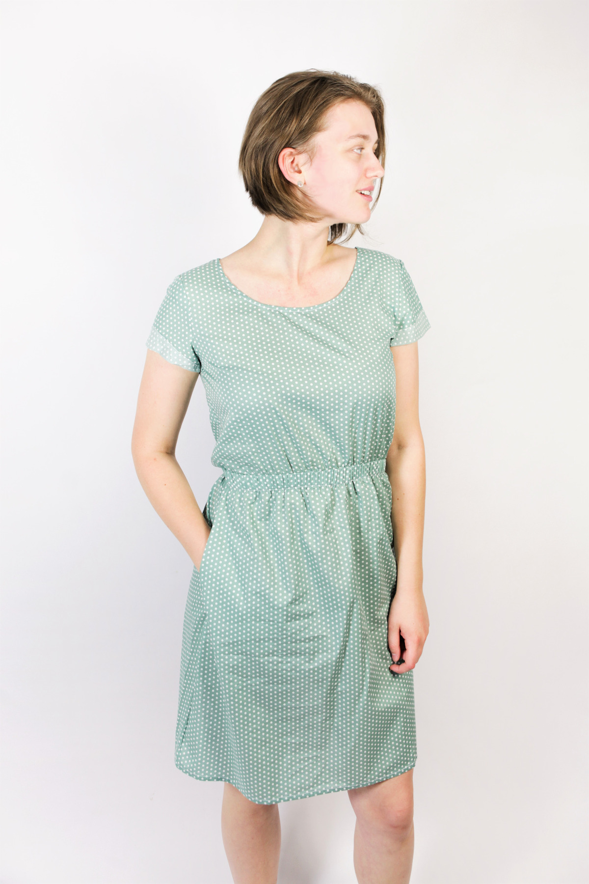 Organic dress Somrig, Dots light green