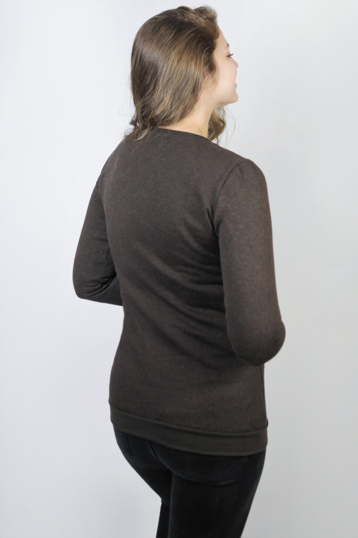 Organic jumper Uno, tinged in brown 2