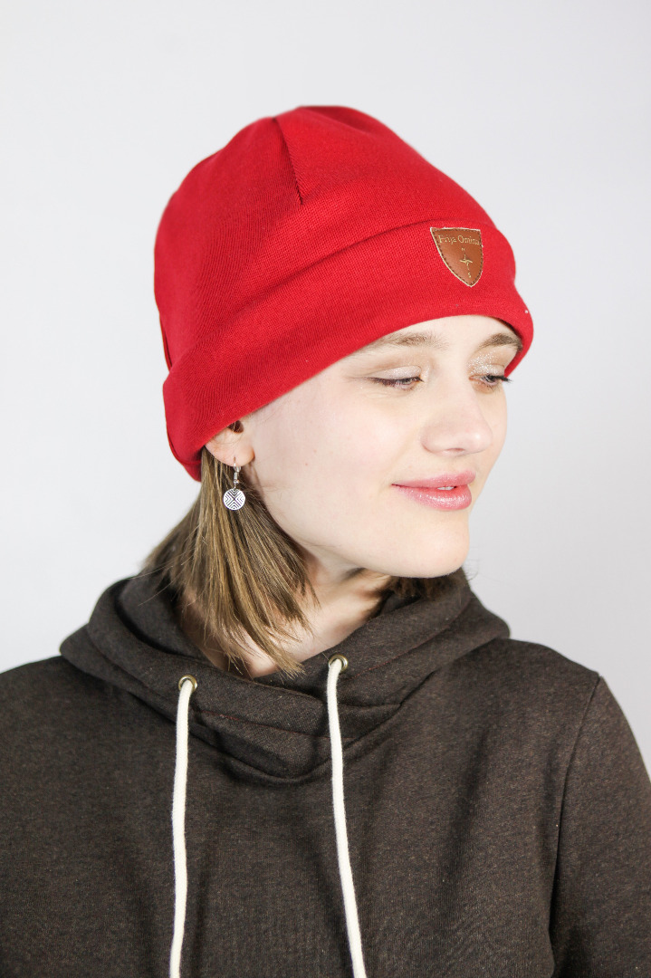 Sustainable beanie hat Basel, red