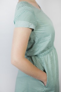 Organic dress Somrig, Dots light green 3