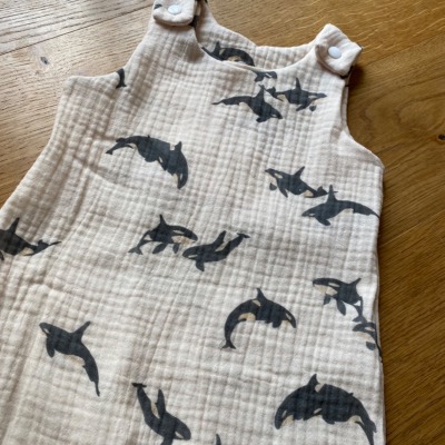 Strampler Musselin Orca sand Romper