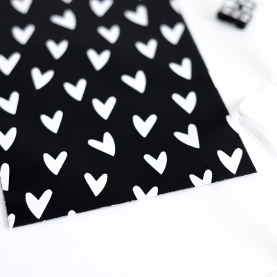 Geschenktüte Black/White Hearts - 1 Größe