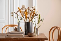 Handgefilzter Magnolien-Zweig: Natürliche Eleganz für deine Dekoration 4