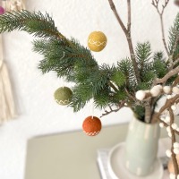 Handgefilzte Weihnachtskugeln im Boho-Stil - Wunderbare Dekoration für die festliche Jahreszeit 6