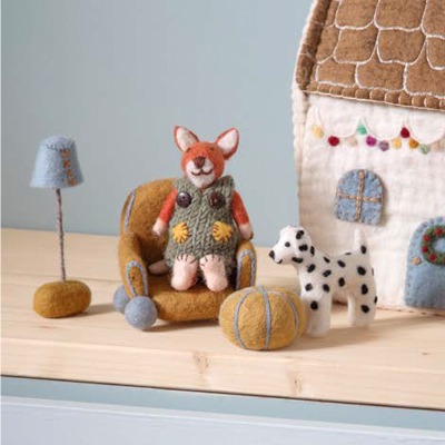 Handgefilzte Füchse mit Möbeln und Spielhaus - Perfekte Dekoration für Kinderzimmer - Herbstdeko,