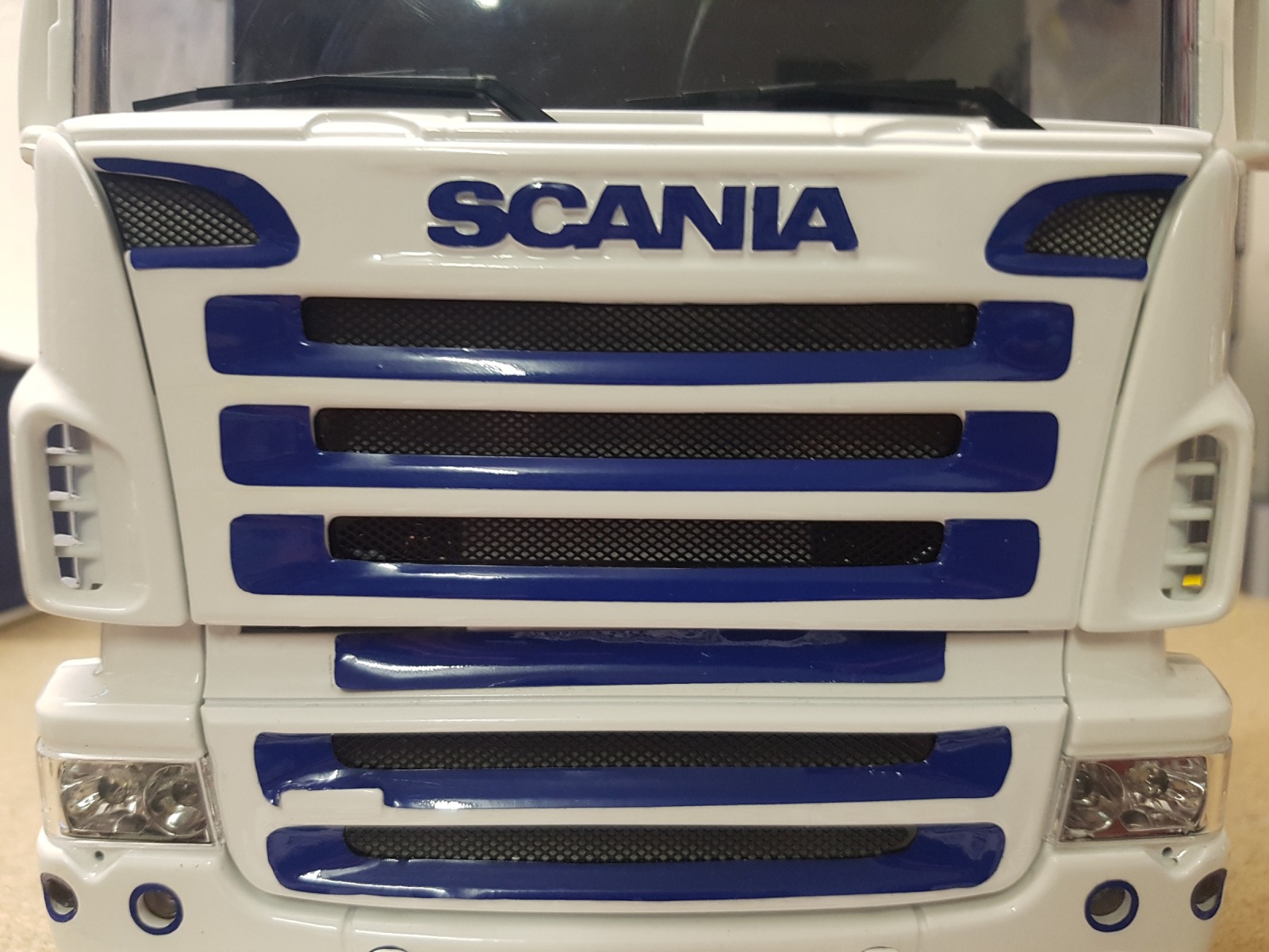 Kühlergrill Aufkleber für Tamiya Scania R620/R470
