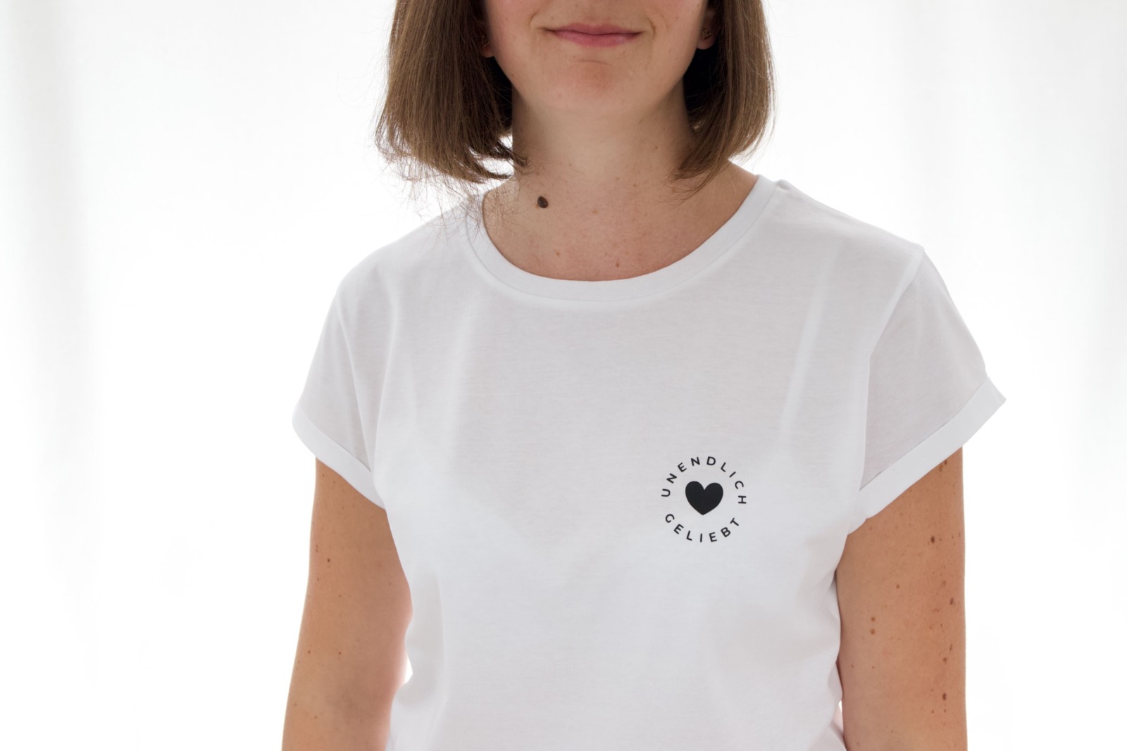 Damen T-Shirt Unendlich geliebt - weiß 2